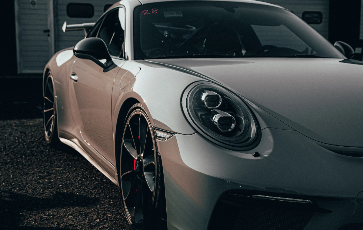 車の水垢が洗車で落とせない！？詳しく解説します！