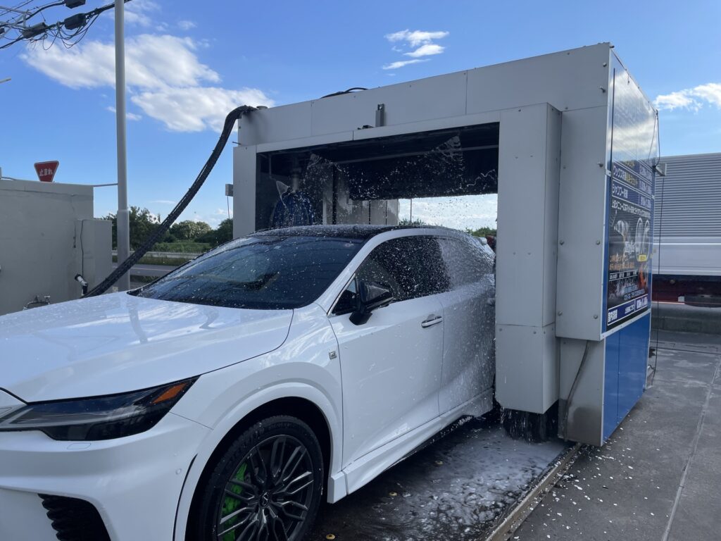 プロ直伝】雨の日こそ洗車！｜車をきれいに保つための鉄則