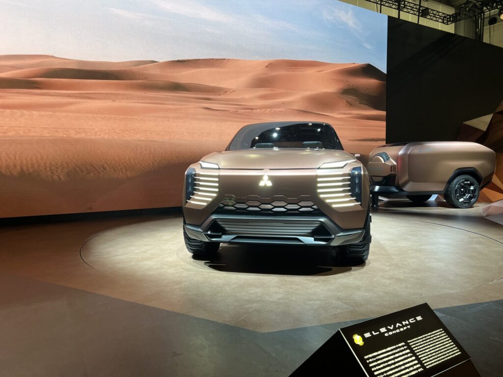 三菱：上質な旅を追求する電動SUV「MITSUBISHI ELEVANCE Concept」